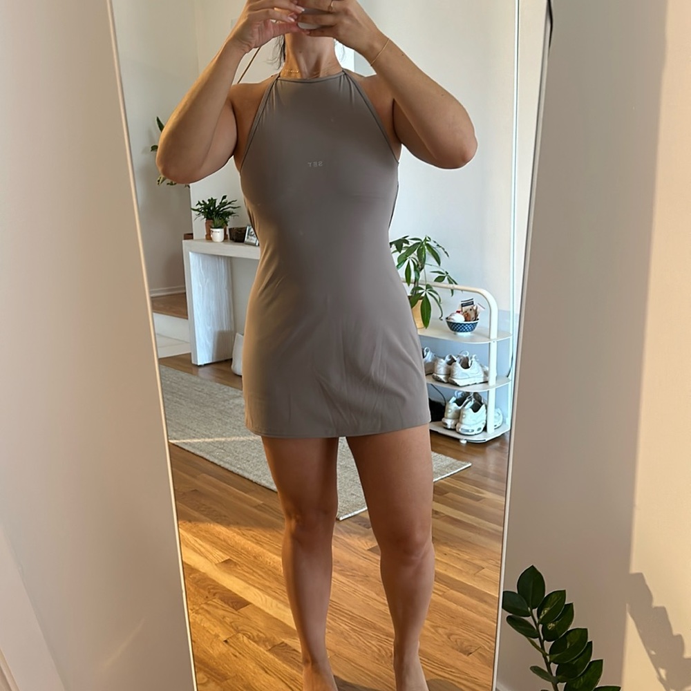 SET ACTIVE Women’s Sportbody Dress - The Dress - Stone color